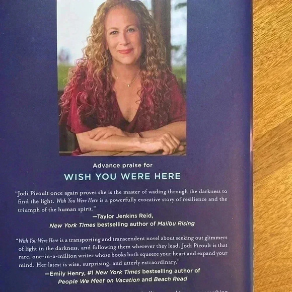 Jodi Picoult - Wish You Were Here - Picture 3 of 4